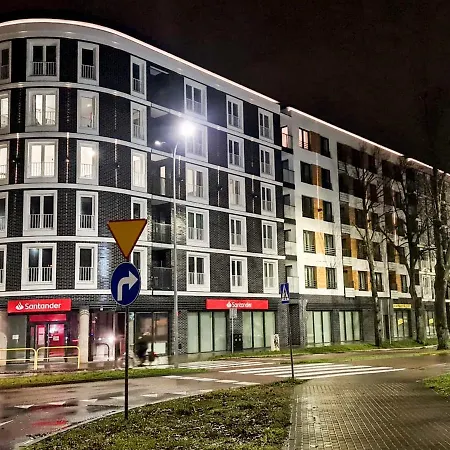 Eveline 科沃布热格